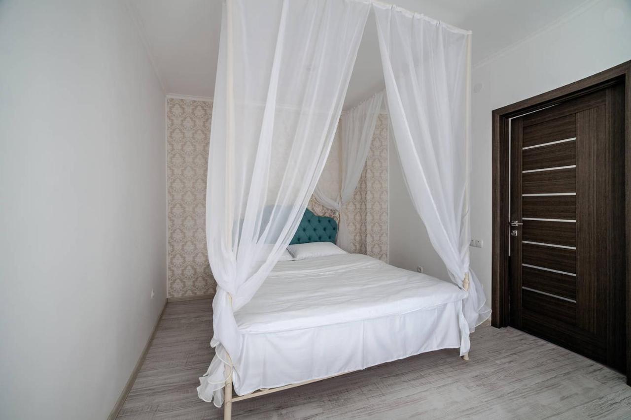Romantic Apartments - Центр Львова , З Видом На Місто Екстериор снимка