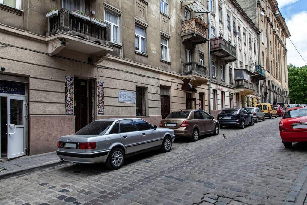 Romantic Apartments - Центр Львова , З Видом На Місто Екстериор снимка